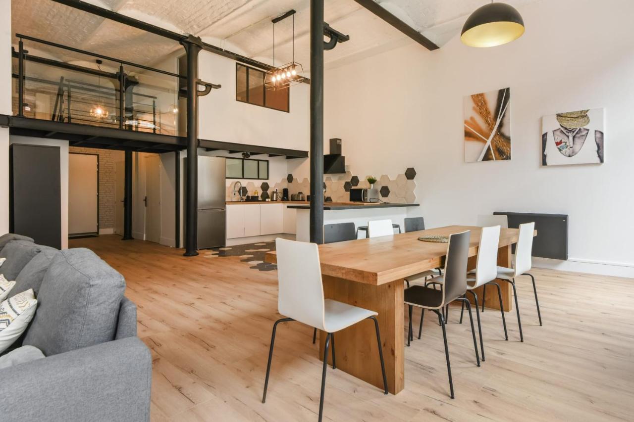 トゥールコワンLoft De L'Usine - Welkeysアパートメント エクステリア 写真